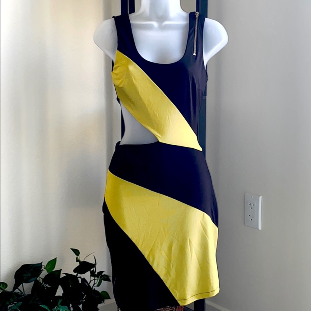 ✨ BEBE ADDICTION mini dress